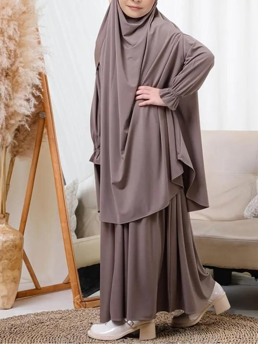 Two-Piece Abaya Set with Coordinated Sleeveless Khimar Hijab