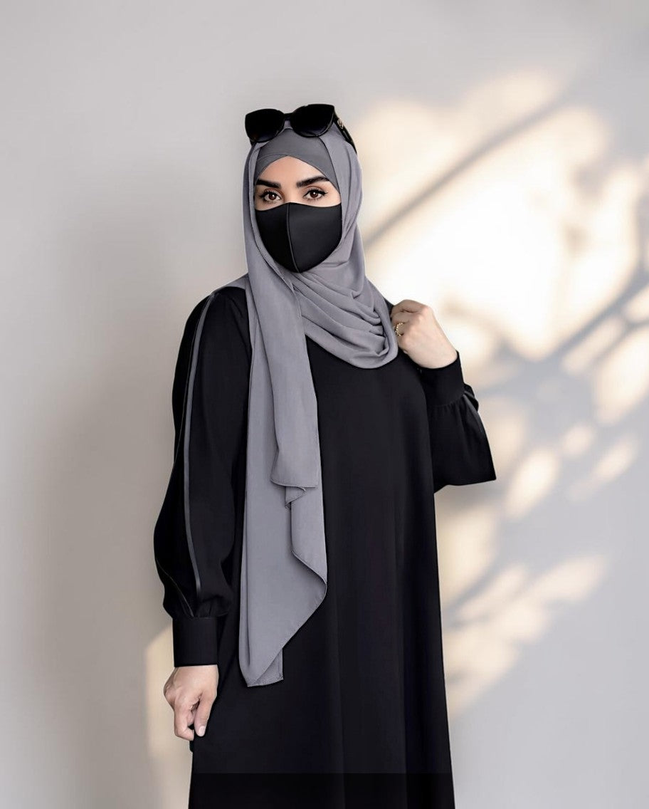 Designer Black Closed Abaya with Sleeve Piping and Pockets