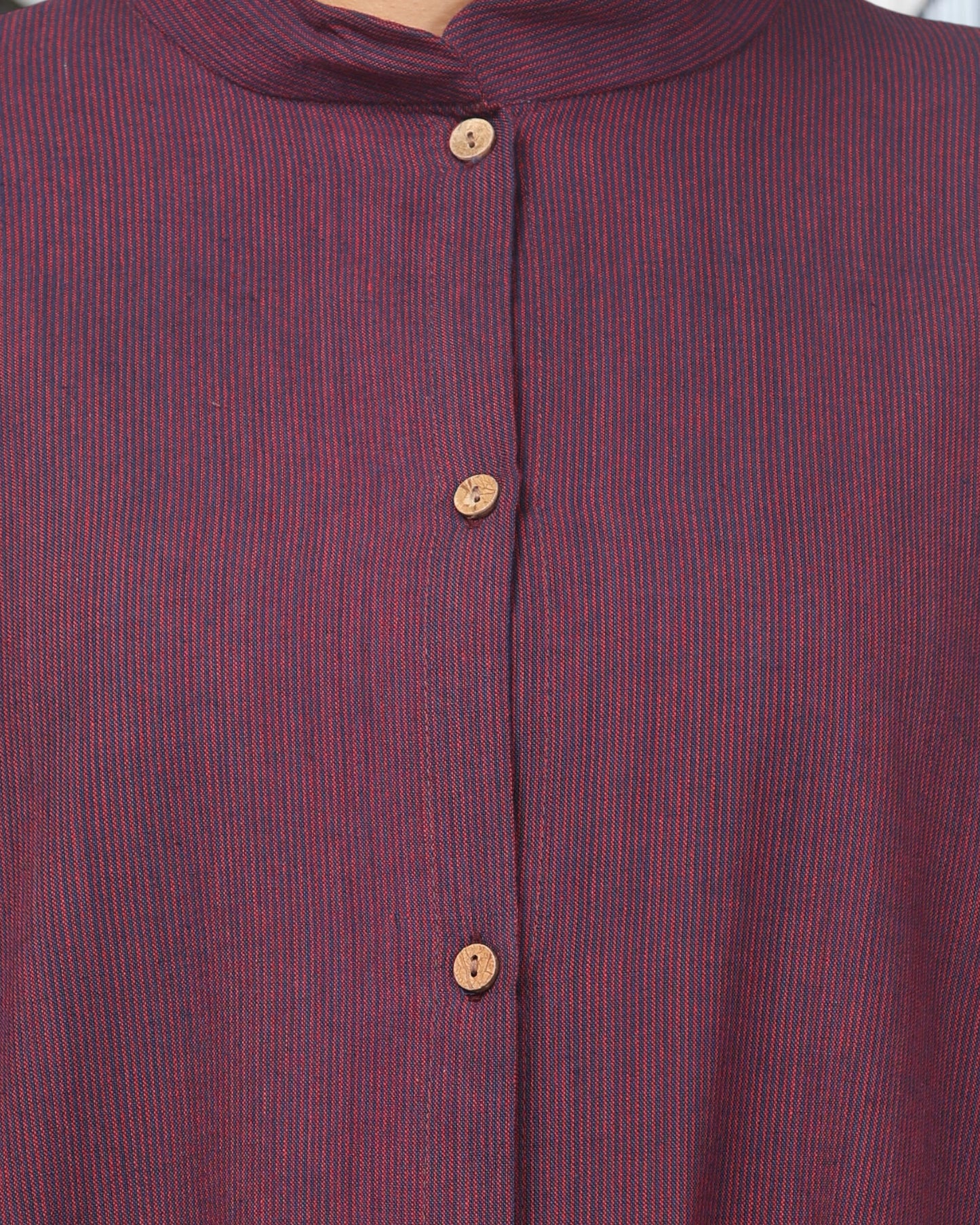 Front-Open Cotton Abaya Shirt with Mandarin Collar – Maroon & Blue