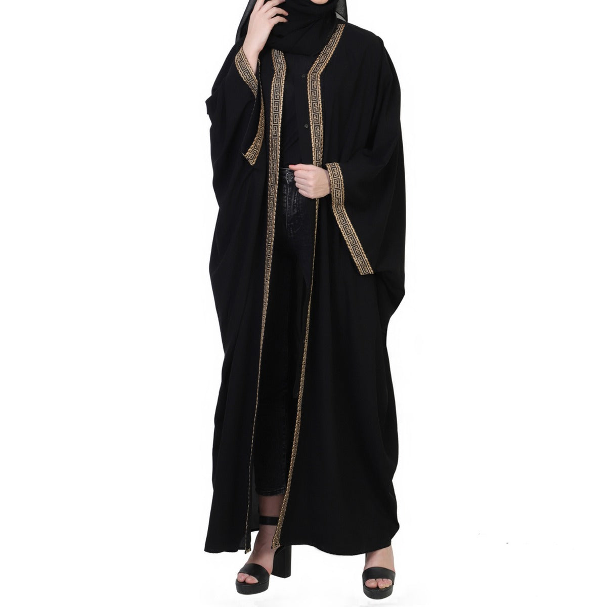 Elegant Designs of Burqa: Front Open Kaftan with Lace Placket and Matching Stole