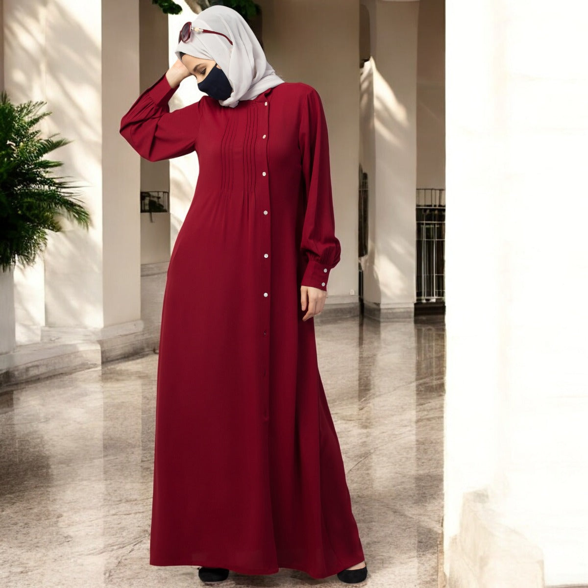 Abaya With Pleats and Side Opening In Stretchable Fabric