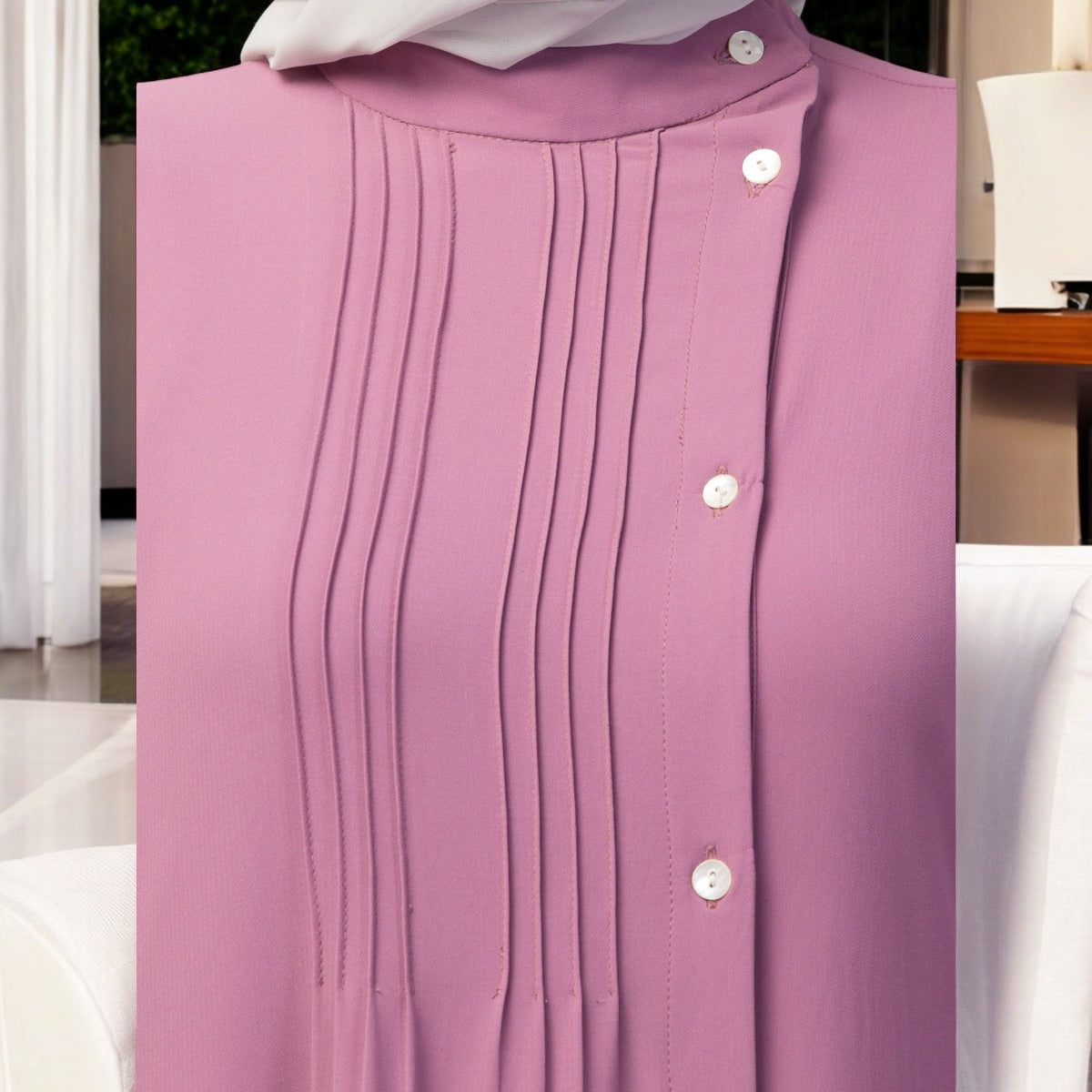 Abaya With Pleats and Side Opening In Stretchable Fabric