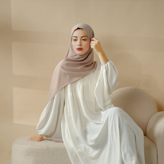 Elegant Loose-Fit Abaya with Balloon Sleeves