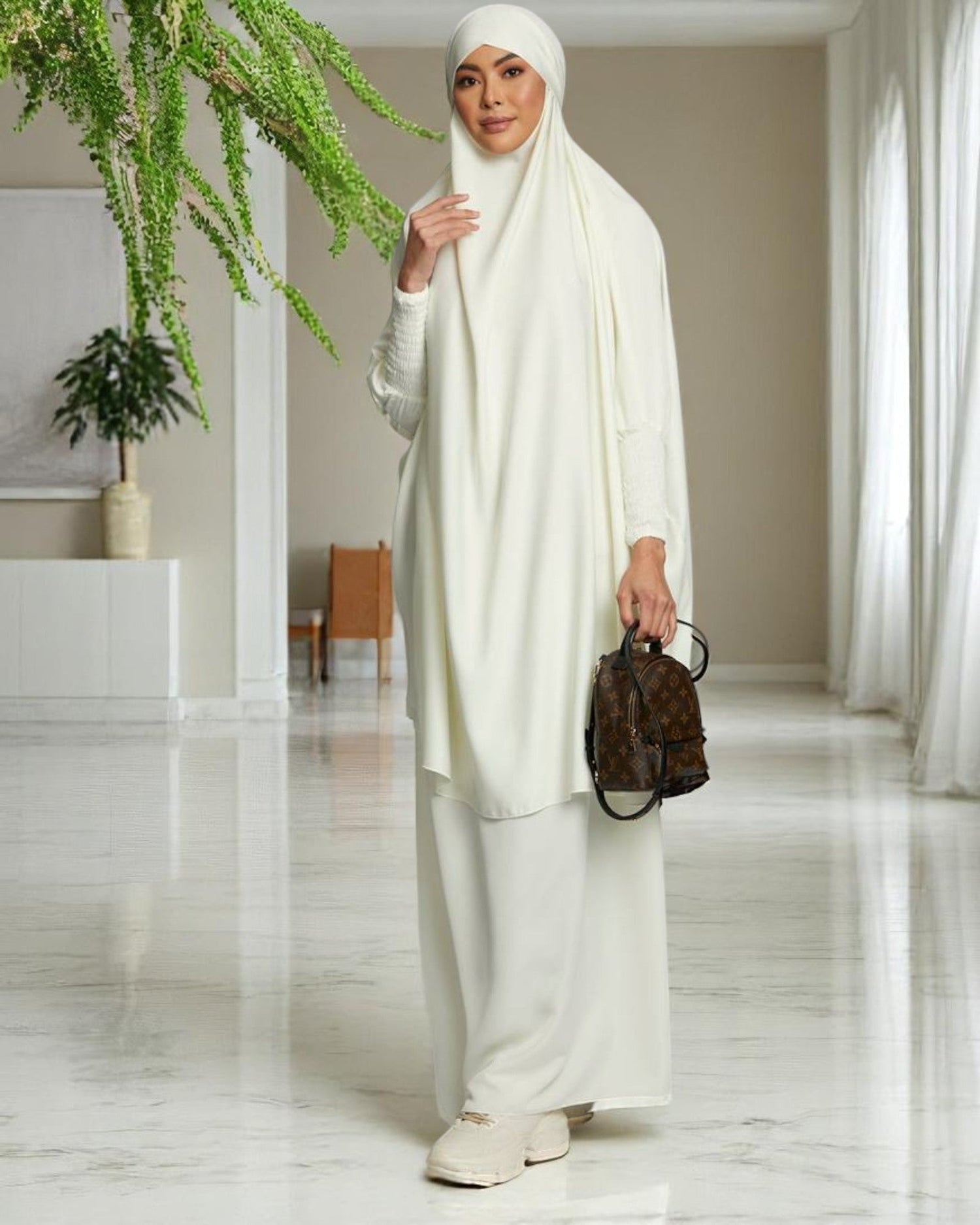 WHITE ABAYAS