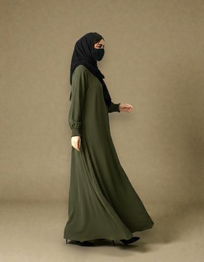 Front Open Abaya with Zipper Opening, Umbrella Flare and Matching Belt