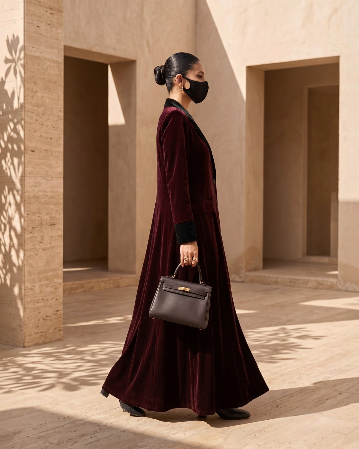 Executive Contrast Velvet Abaya Coat