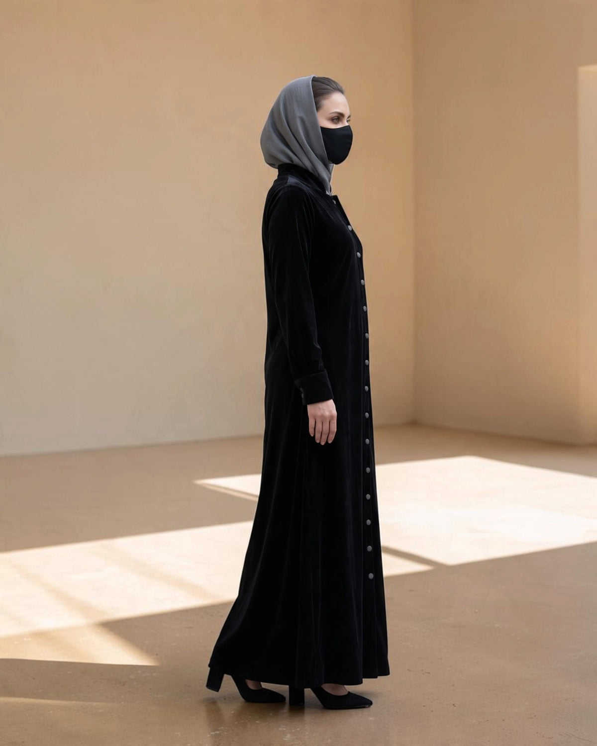 Elegant Winter Abaya with Tailored Cuffs