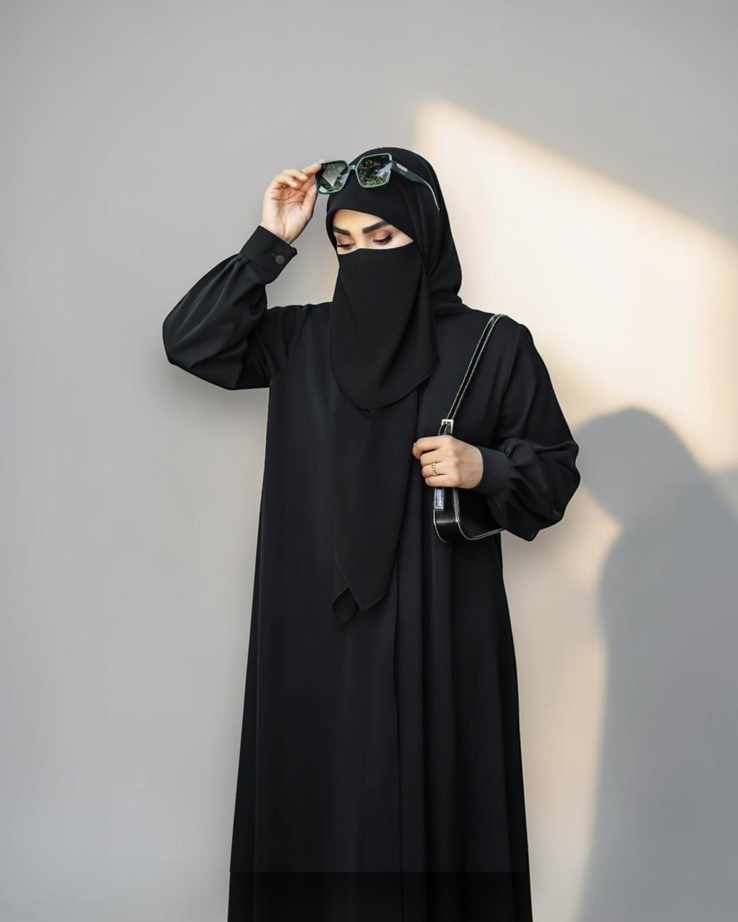 Black Abaya for Women with Mandarin Collar