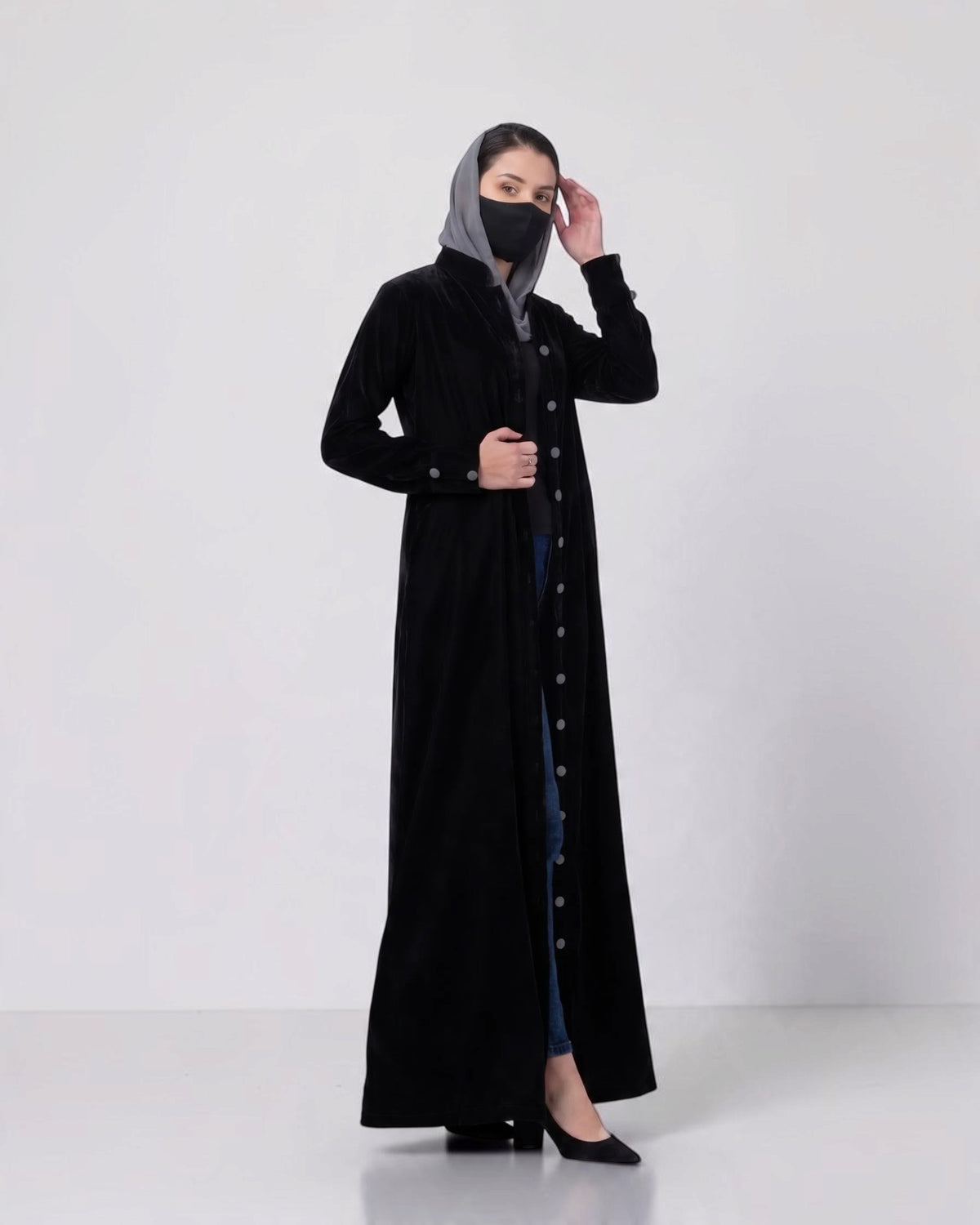 Elegant Winter Abaya with Tailored Cuffs