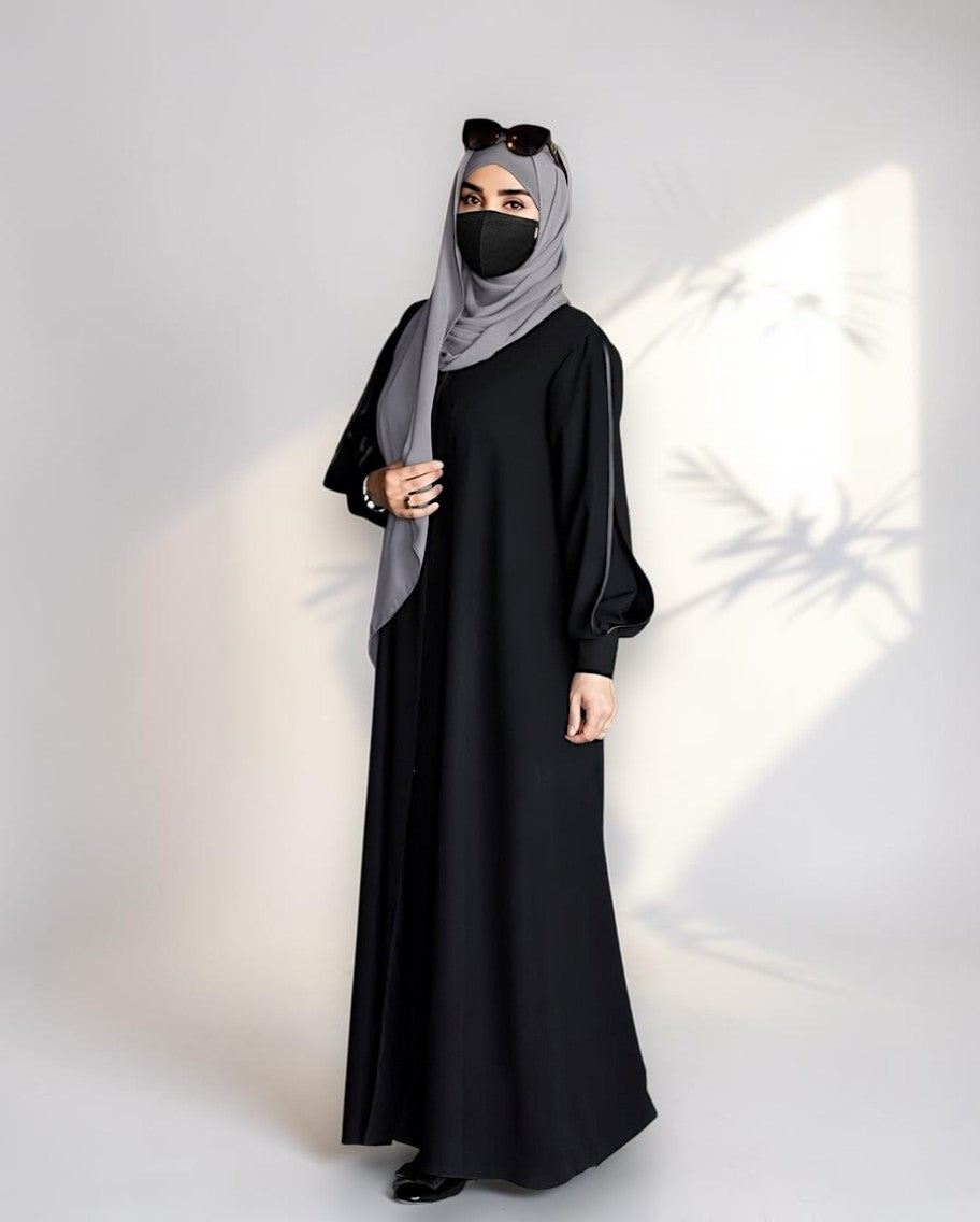 Designer Black Closed Abaya with Sleeve Piping and Pockets