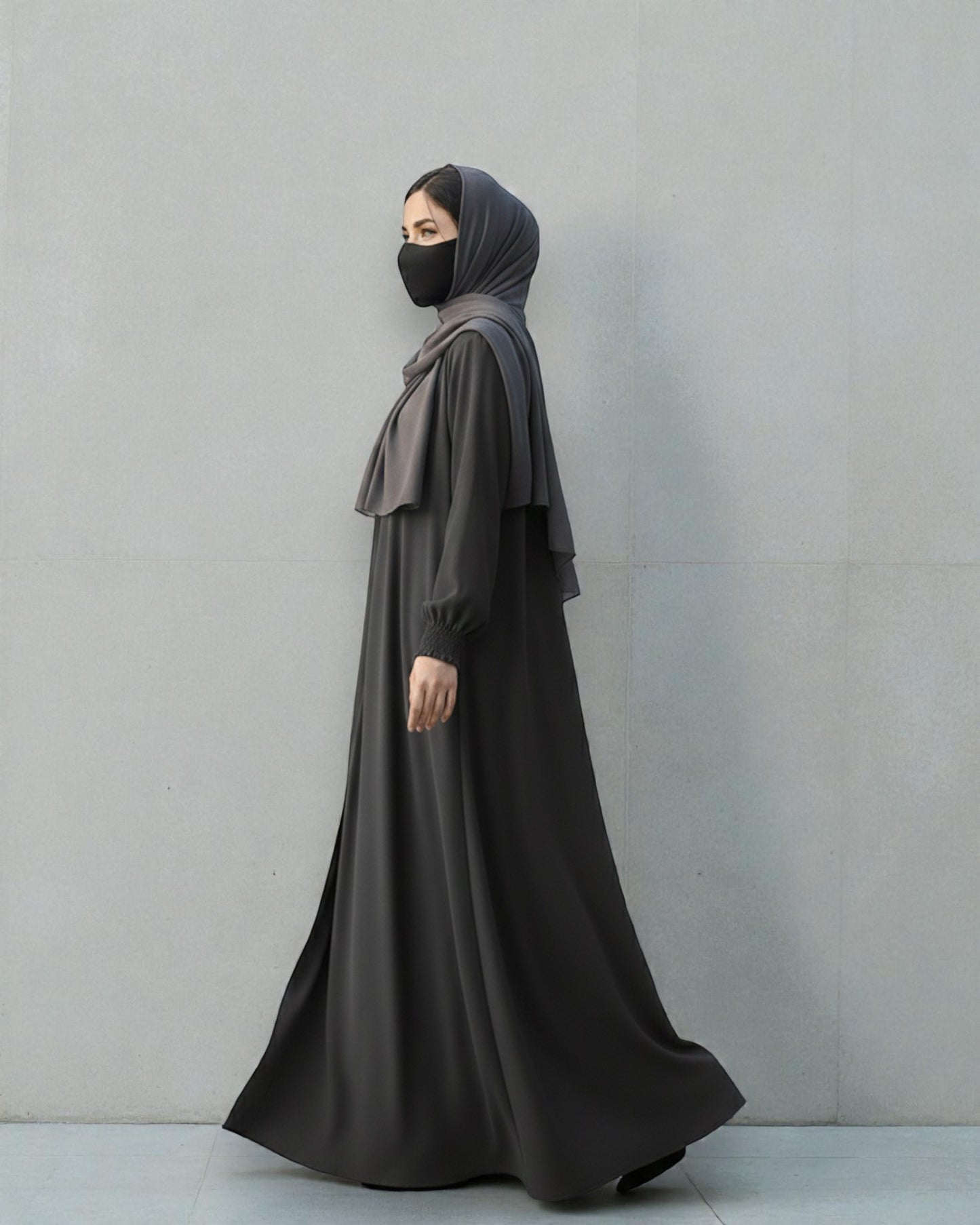 Front Open Abaya with Zipper Opening, Umbrella Flare and Matching Belt