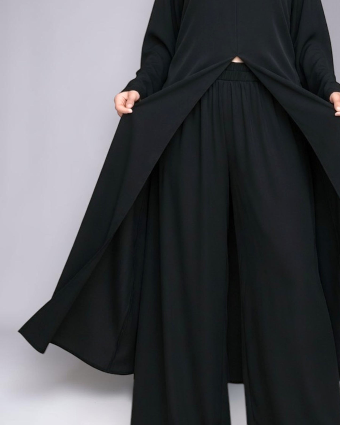 Three Pieces Abaya-like Co-ord Set with Long Tunic and Elasticated Bottom