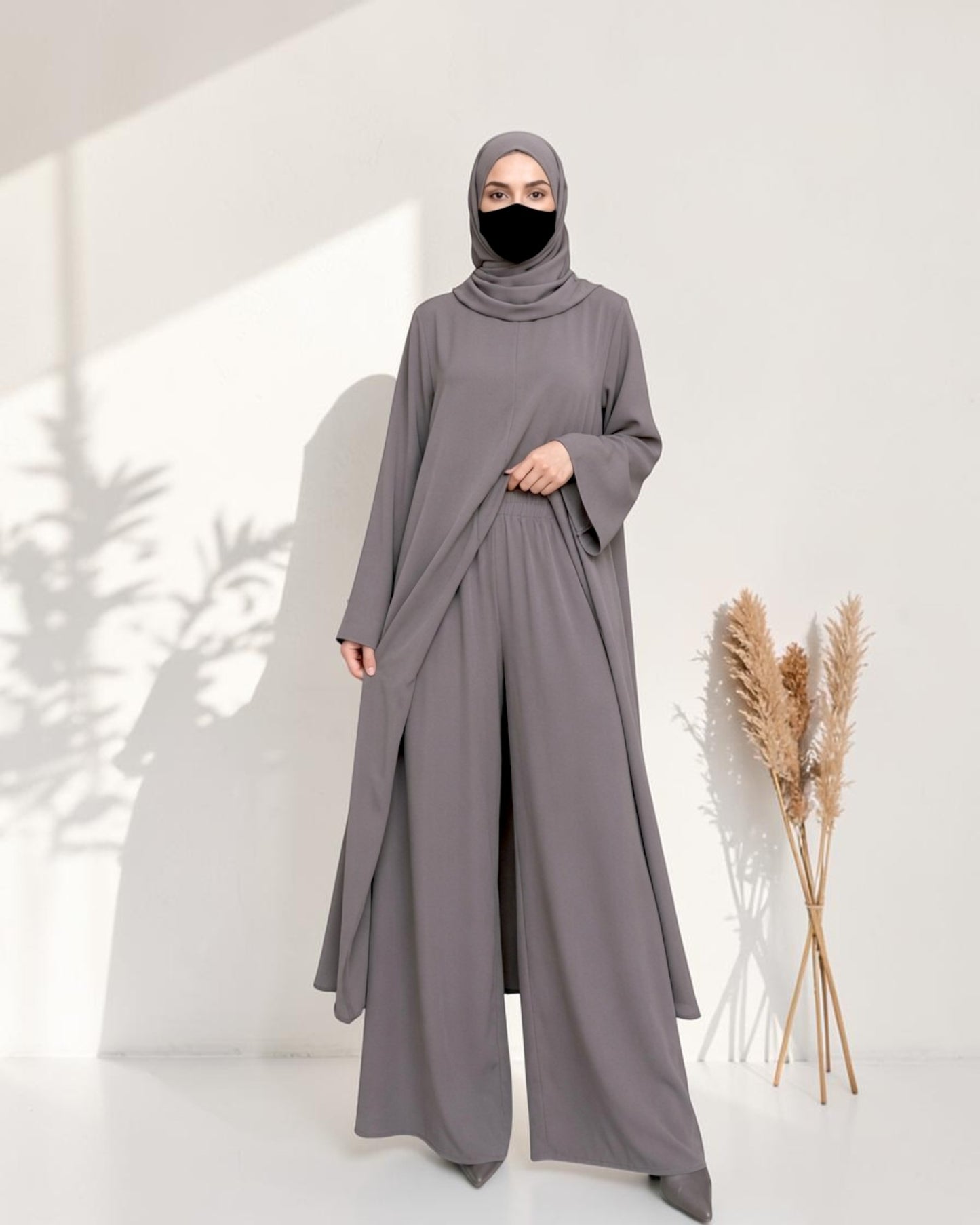 Three Pieces Abaya-like Co-ord Set with Long Tunic and Elasticated Bottom