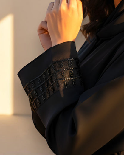 Black Praada Mahram Front-Open Burqa with Side Pockets and Sleeve Embellishments