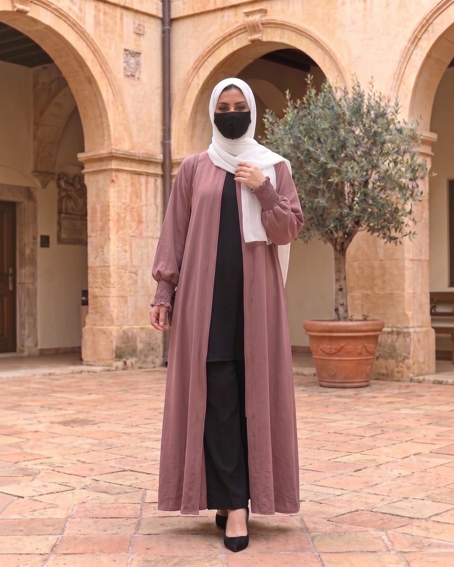 Front Open Abaya with Zipper Opening, Umbrella Flare and Matching Belt
