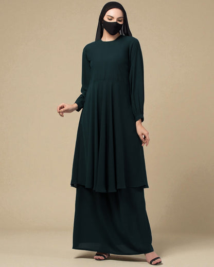Modest Co-ord Set: Loose-Fit Long Top with Elasticated Sleeves and Flared Skirt.