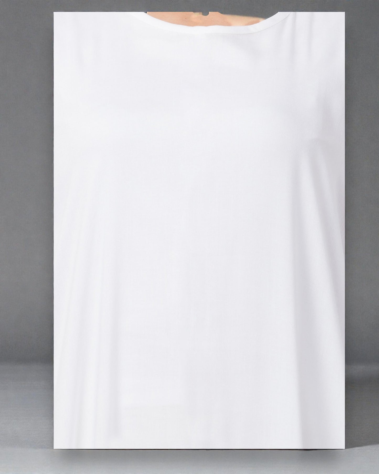 Simple White Kaftan In Firdaus Fabric For Hajj and Umrah