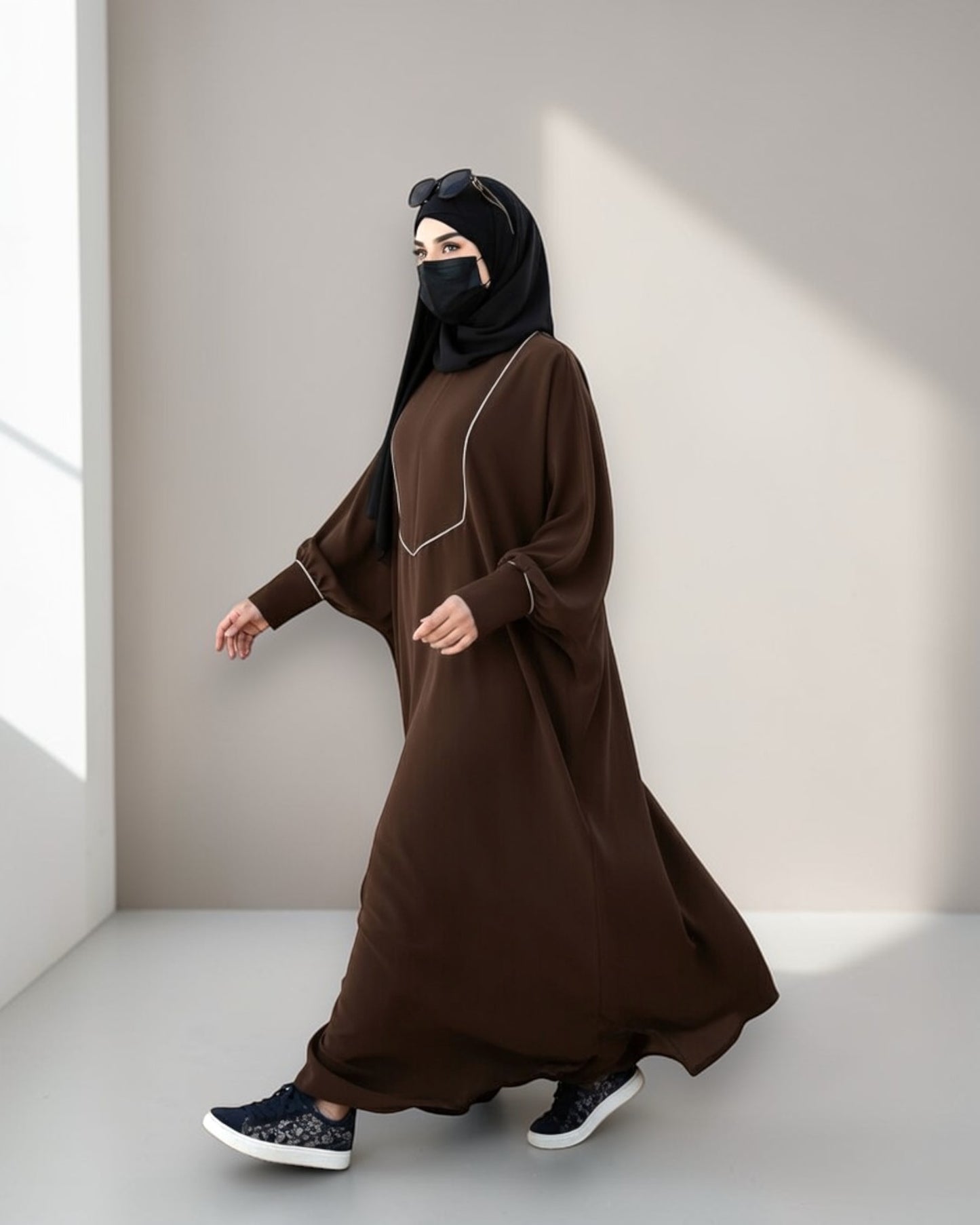 Free Size Kaftan with White Piping, Zipper Opening & Cuffed Sleeves in Premium Fabric, Includes Hijab