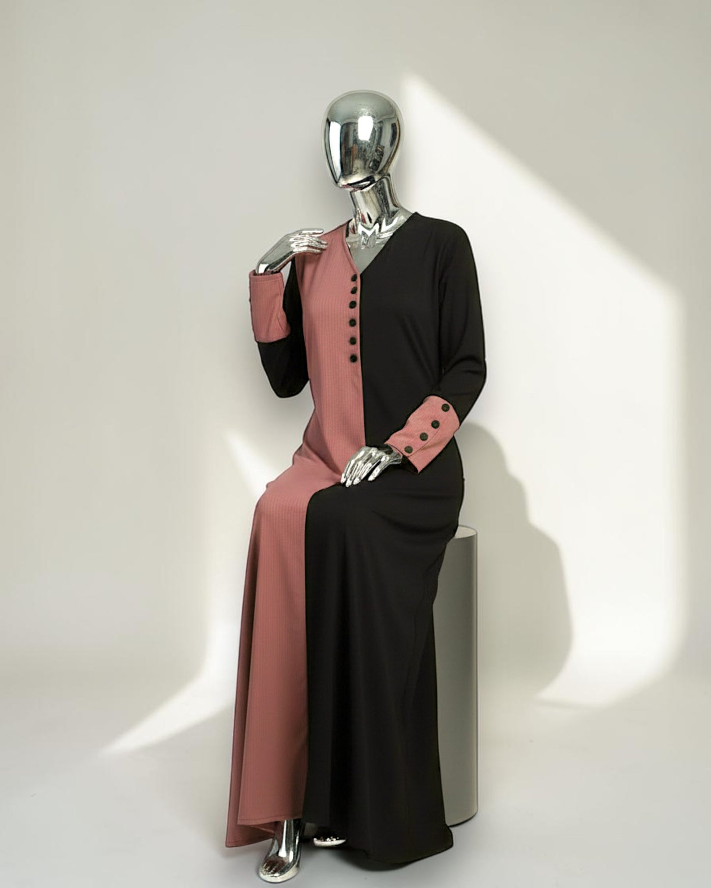 Color-Blocked V-Neck Praada Abaya with Fabric Buttons & Side Pockets